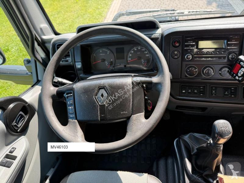 Камион Renault D7.5 MANUAL LAMBERET CARRIER...