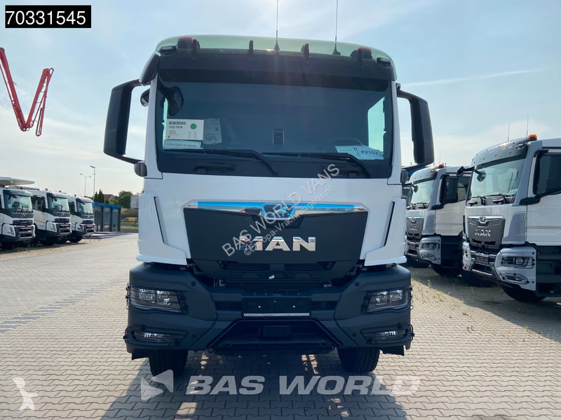 Camion MAN 35.480  8X4 NEW! HYVA...