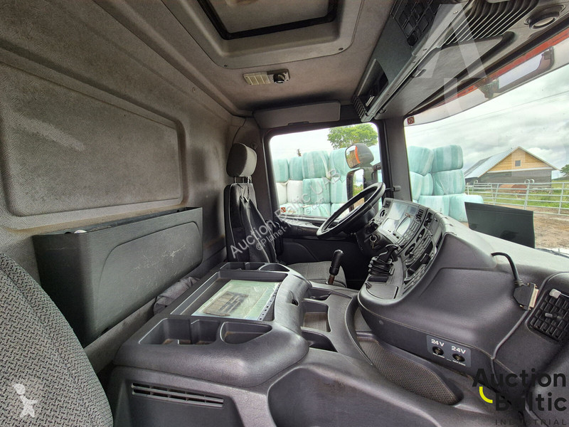 شاحنة Scania 94D 260