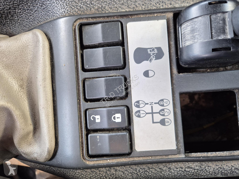 شاحنة Renault 430 11000L INSULATED INOX TANK -...