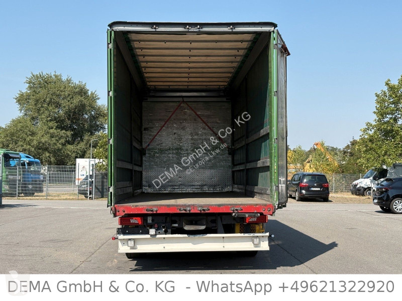 Camión Scania...