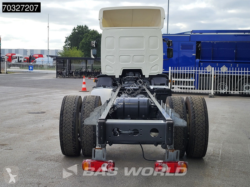 شاحنة DAF 290 4X2 19tons chassis 625cm...