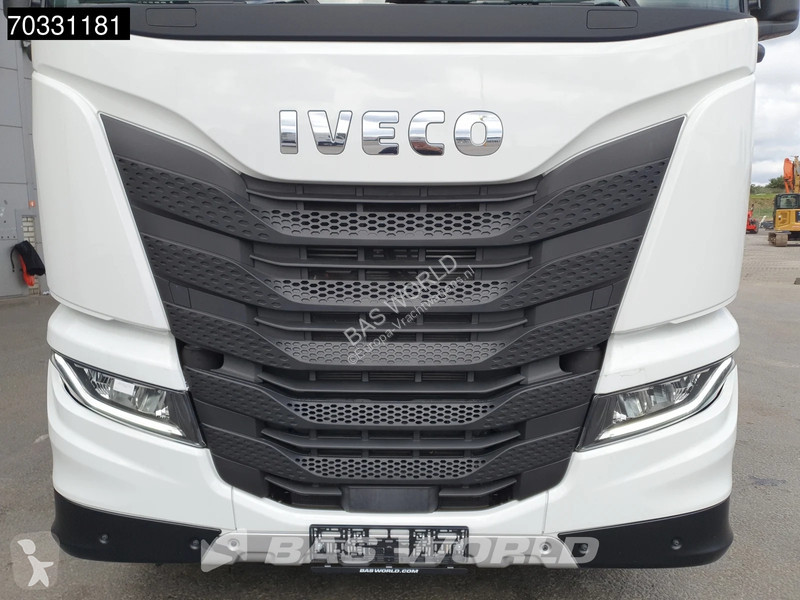 شاحنة Iveco XWay 530 6X2 NEW! Hiab FTR18...