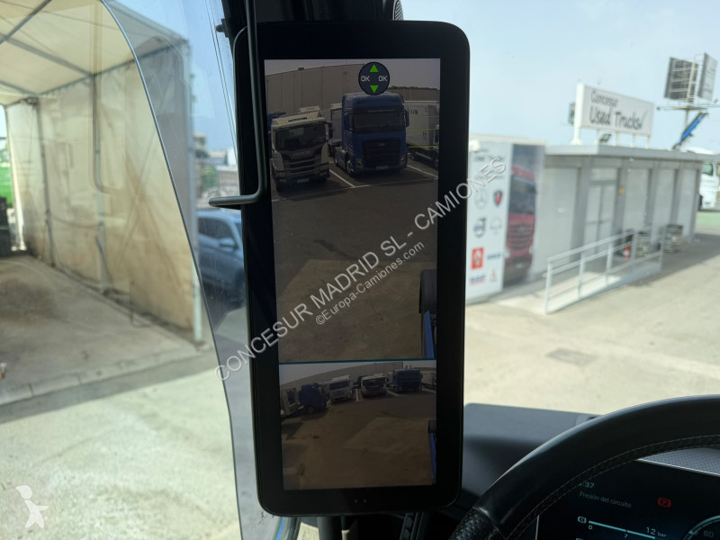 شاحنة Mercedes  1848 GIGA SPACE