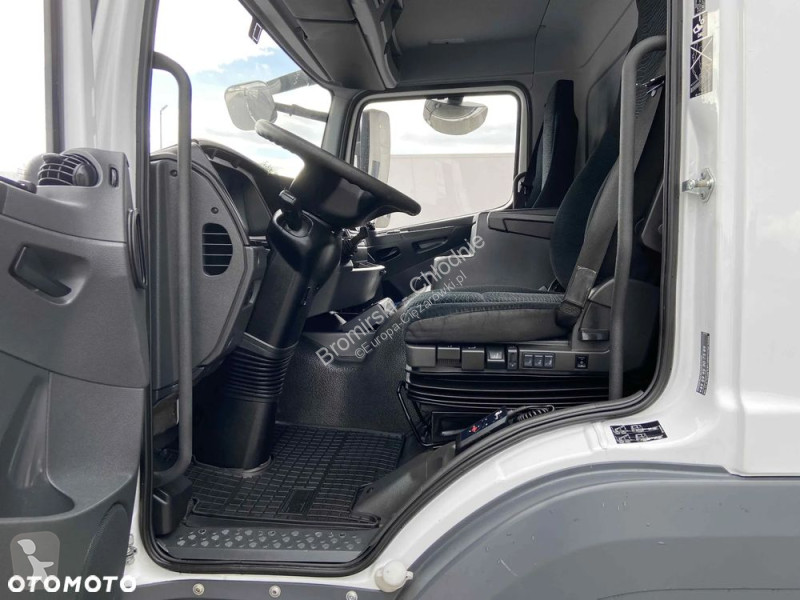 شاحنة Mercedes ATEGO CARRIER SUPRA 1050...