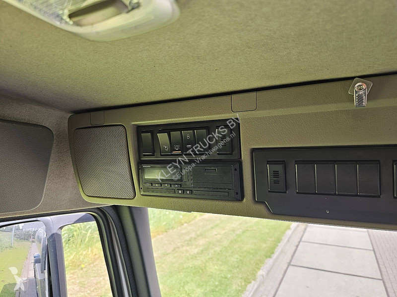 شاحنة Volvo 420 FOODTANK FOODSTUFF