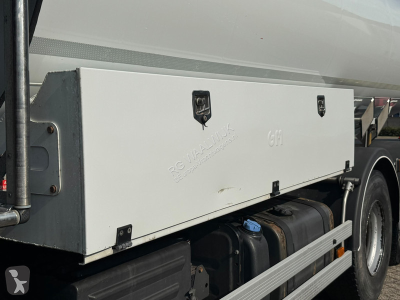 شاحنة Renault 380.26