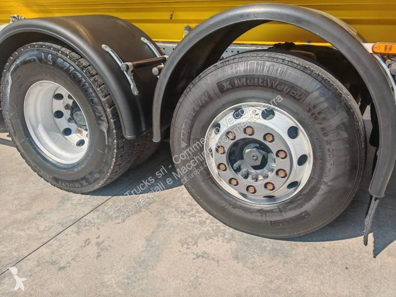 شاحنة Iveco