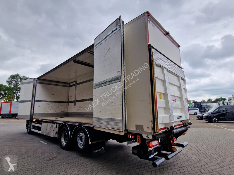 شاحنة Volvo 13460 6X2 - full air - WB600 -...