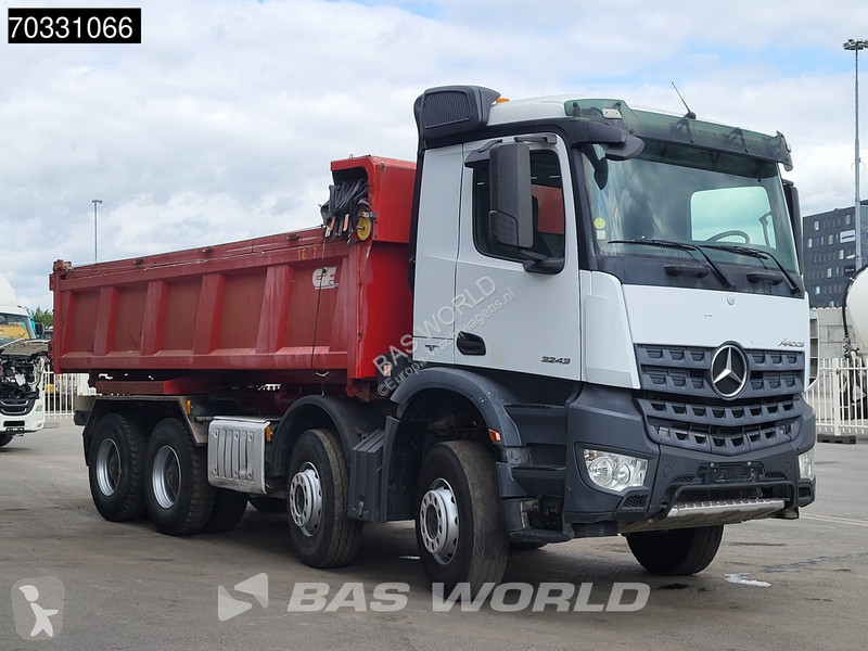 شاحنة Mercedes 3243 8X4 14m3 2-way tipper...