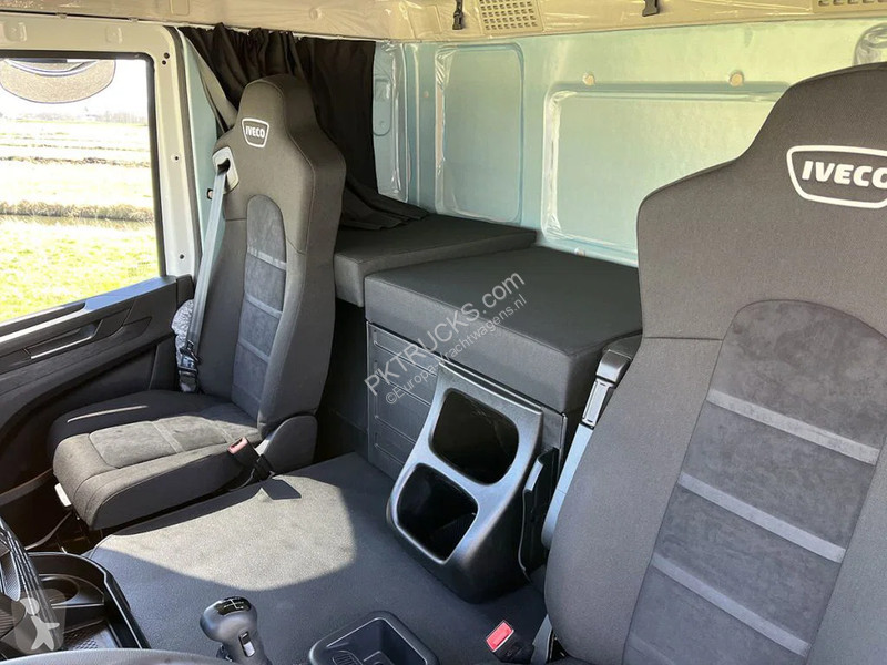 شاحنة Iveco AT380T47H-4200 Chassis Cabin (5 units)