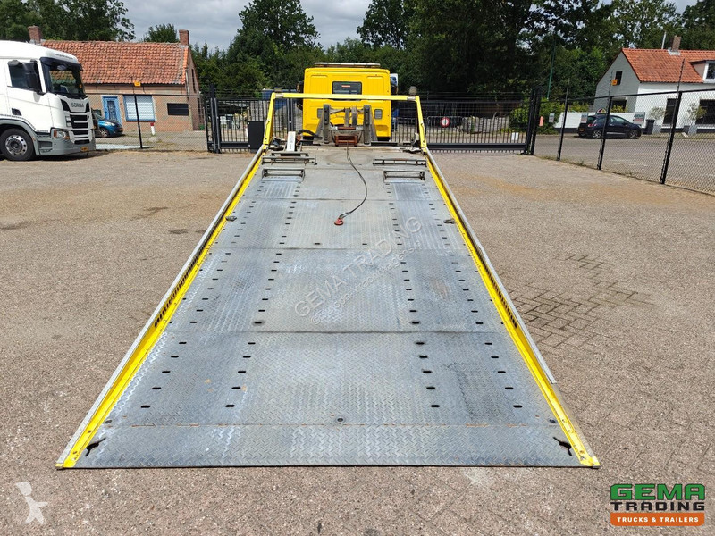 شاحنة Iveco EuroCargo 120-220L 4x2 Half Sleeper...