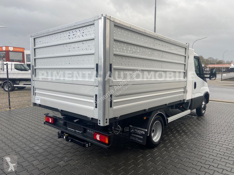 Camion Iveco 70C18H 3SKIPPER KISTE ALUGIT DIFFS...