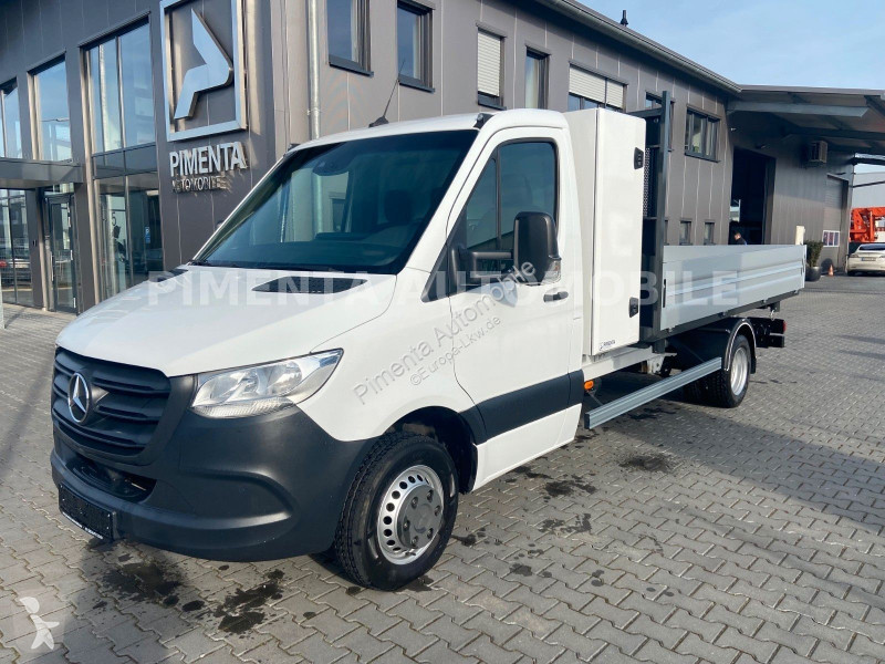 Camion Mercedes 517 43 5t 3-S-KIPPER KISTE AHK...
