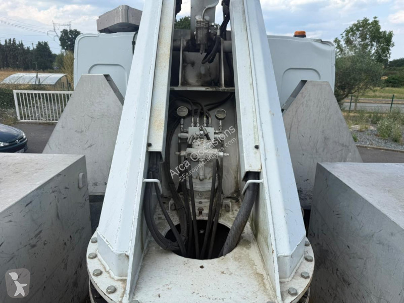 شاحنة Renault 310.19 DXI