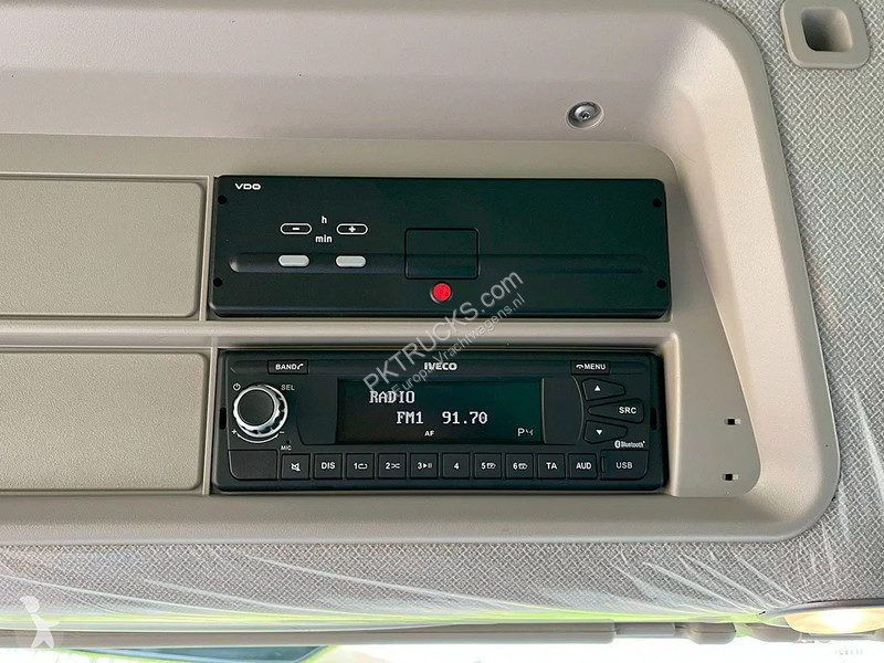 شاحنة Iveco AD380T43H-4500 AT Chassis Cabin (9...