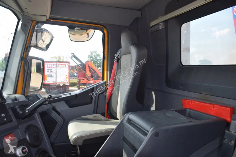 شاحنة Renault C430 Tipper + Crane HMF