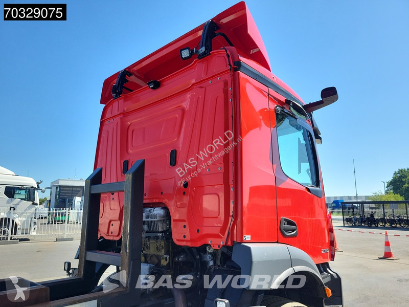 شاحنة Mercedes 2533 6X2 LOW Mileage! Lifting...