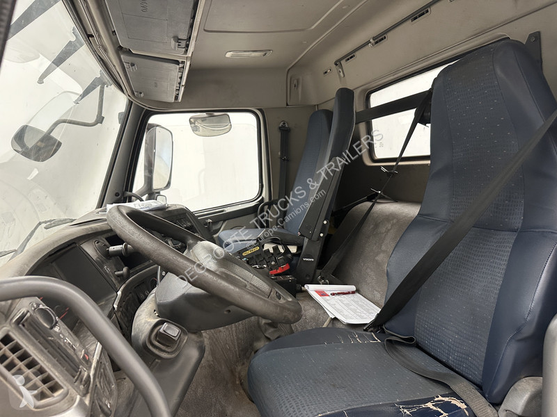 شاحنة Volvo 400 - 8x4