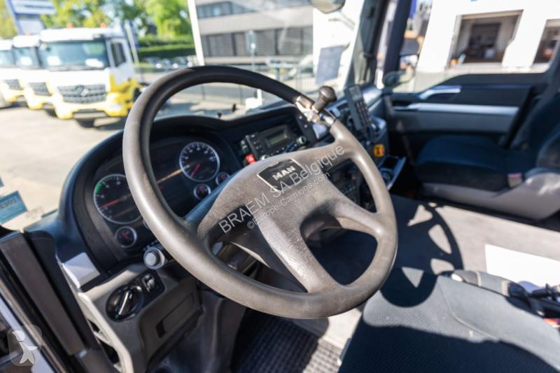 Camión MAN 18.400 BLS -4X4+LIEBHERR 10M3 (2018)
