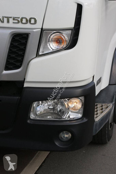 شاحنة Nissan
