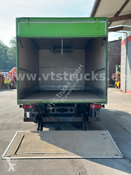 شاحنة Mercedes 813 4x2 BB CARRIER Kühlkoffer...
