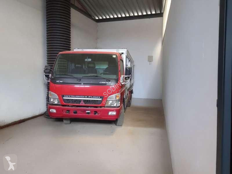 شاحنة Mitsubishi  FUSO CANTER 7C18