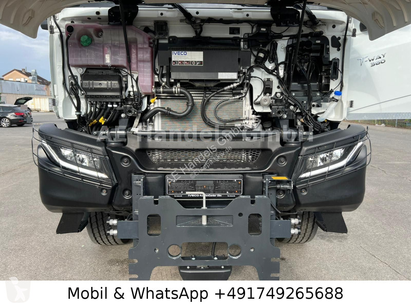 شاحنة Iveco 360 AD BL 4x4 Palfinger P14A...
