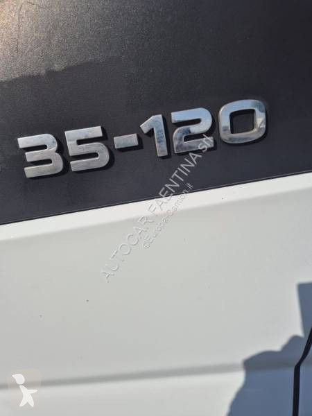 شاحنة Iveco