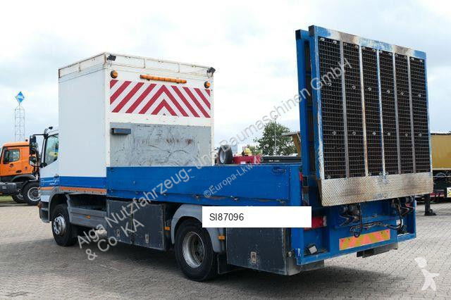 Camion Mercedes 1624 L 4x2, hydr. Rampen,...