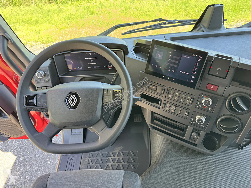 شاحنة Renault K P6X6 Medium Chassis Cabin (4...