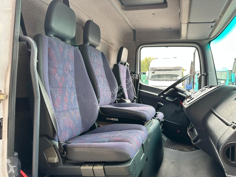 شاحنة Mercedes 818 4x2 BB Spier Koffer &...