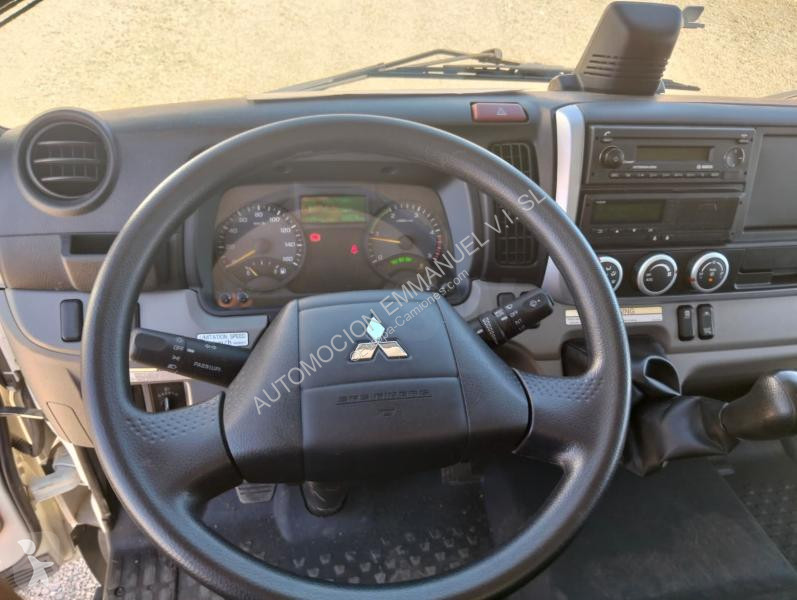 Ciężarówka Mitsubishi Fuso CANTER