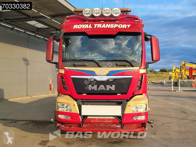 Camión MAN 35.480 8X4 Machine transporter...