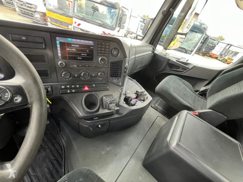 شاحنة Mercedes Arocs 2648 6x4 3-Achs Kipper...