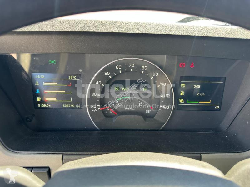شاحنة Volvo 330.18