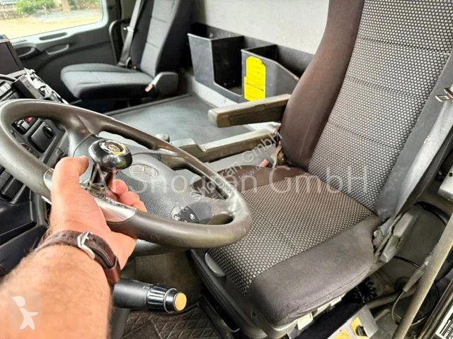 Camion Mercedes 3241 8x4/Abrollkipper+Fassi...