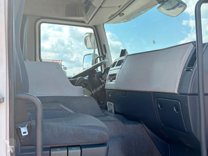 شاحنة Volvo 320* PLATFORM 6,60m * PM 16 LG...
