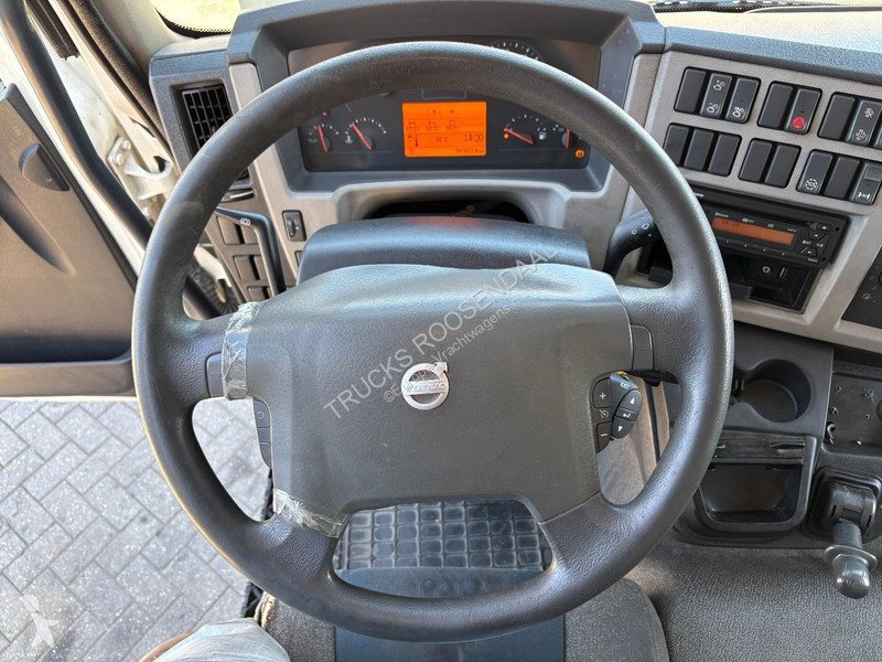 Грузовик Volvo 12250 + THERMO KING T-1000 R +...