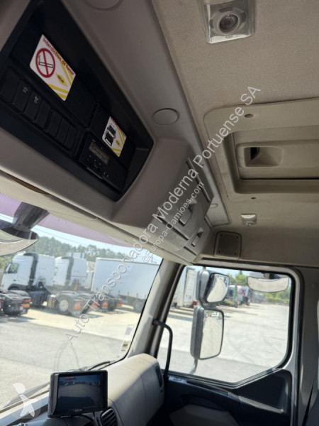 شاحنة Renault 370 DXI