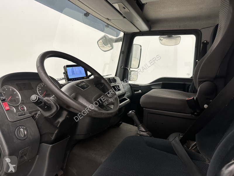 شاحنة MAN TGM 15.290
