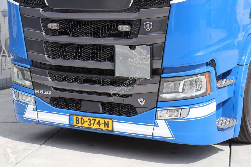 Грузовик Scania 530