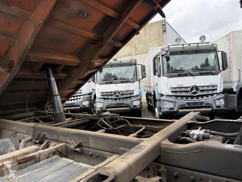 شاحنة MAN ME 18.250 4X4 Kipper mit Kran Atlas...