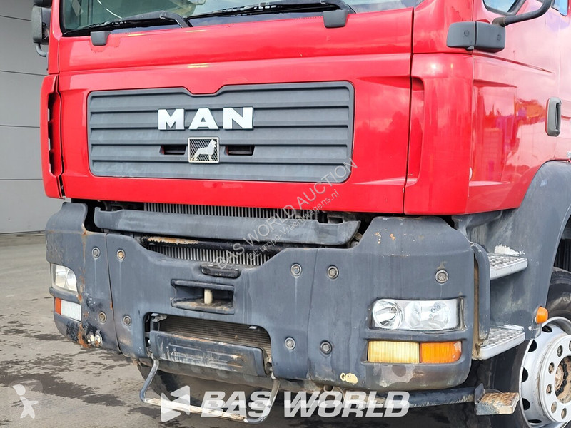 Camion MAN 35.D28