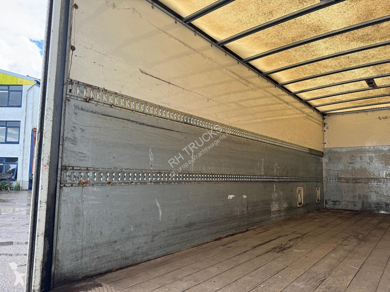 Camion Volvo 240 4X2 + DHOLLANDIA DHLSU11 LIFT...