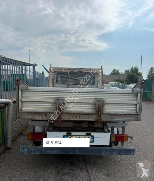 Vrachtwagen Mercedes 412
