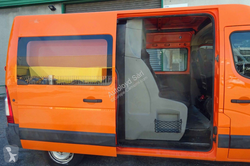 Véhicule utilitaire Renault MASTER 2,3 DCI 100...