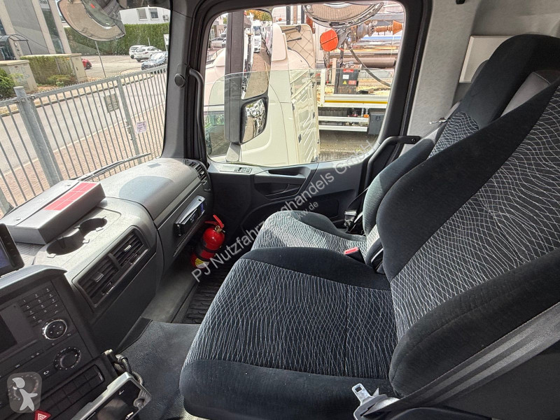 Camion Mercedes 3342 6X6 Palfinger 30002