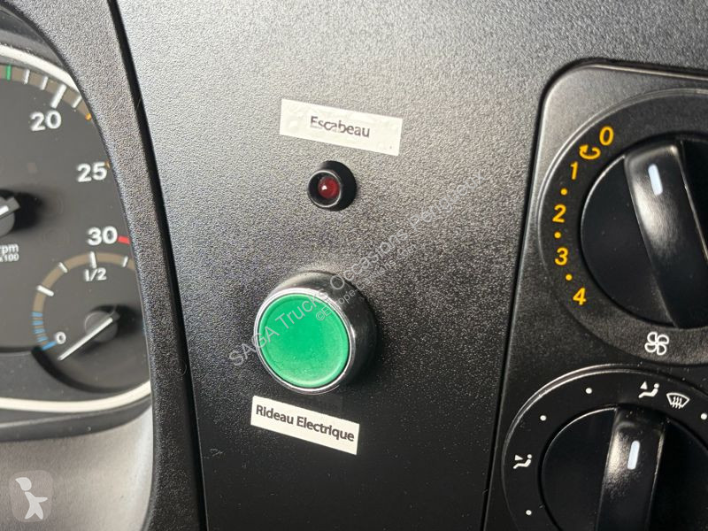 Kamion Mercedes 1218 Fourgon ClassicSpace 2.30M