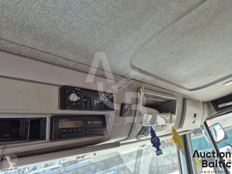Camion Iveco AD260T35